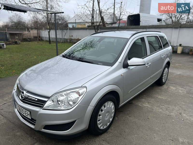 Універсал Opel Astra 2007 в Івано-Франківську
