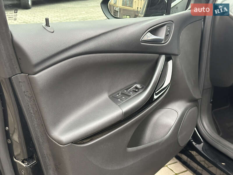 Універсал Opel Astra 2020 в Луцьку