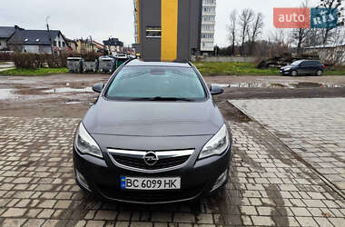 Универсал Opel Astra 2011 в Бродах