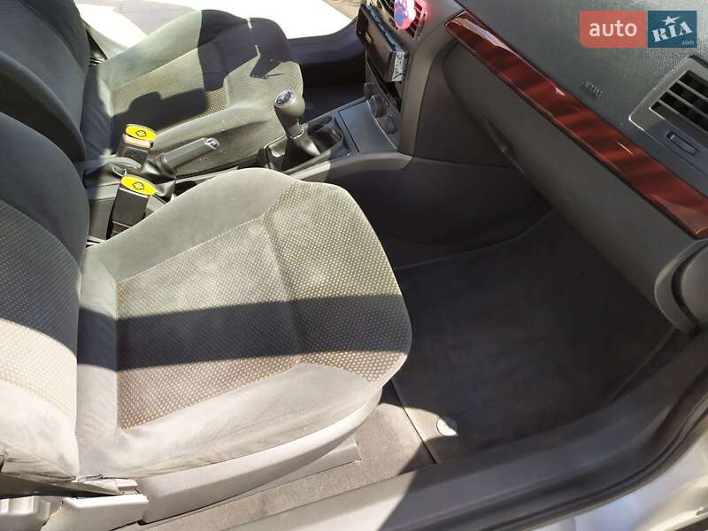 Універсал Opel Astra 2005 в Самборі