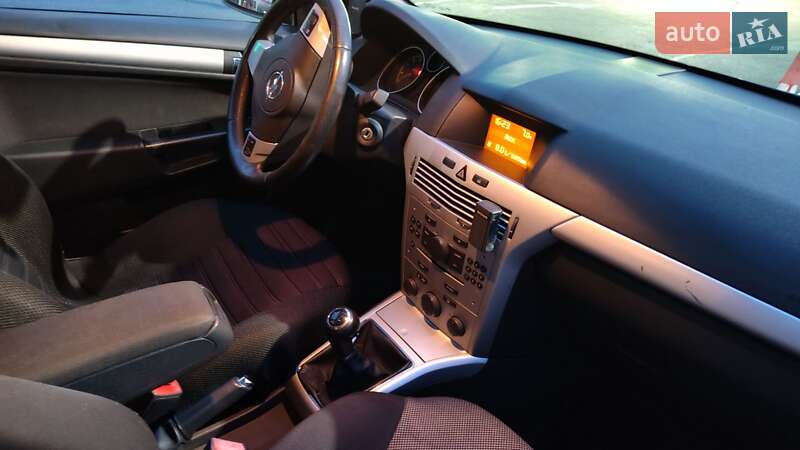 Универсал Opel Astra 2009 в Могилев-Подольске фото 8 Универсал Opel Astra 2009 в Могилев-Подольске