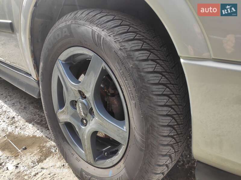 Седан Opel Astra 2006 в Харкові