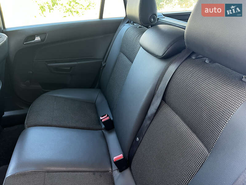 Универсал Opel Astra 2009 в Никополе фото 14 Универсал Opel Astra 2009 в Никополе