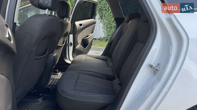 Универсал Opel Astra 2014 в Ивано-Франковске