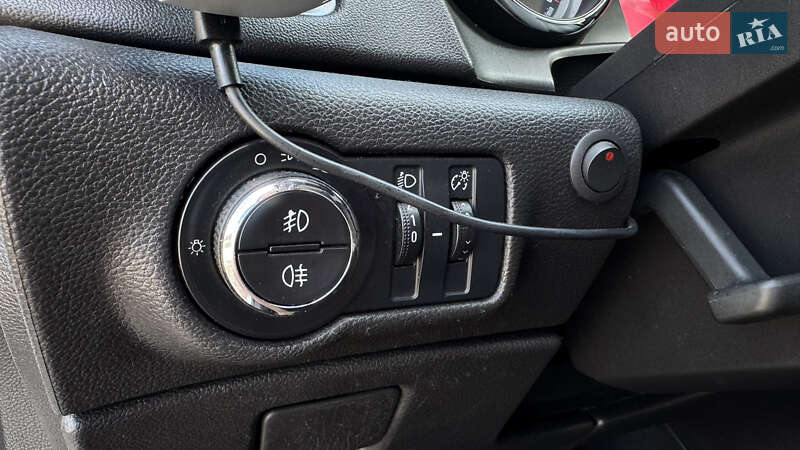 Универсал Opel Astra 2014 в Ивано-Франковске