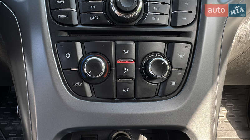 Универсал Opel Astra 2014 в Ивано-Франковске