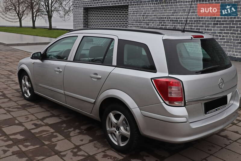 Универсал Opel Astra 2008 в Кременчуге