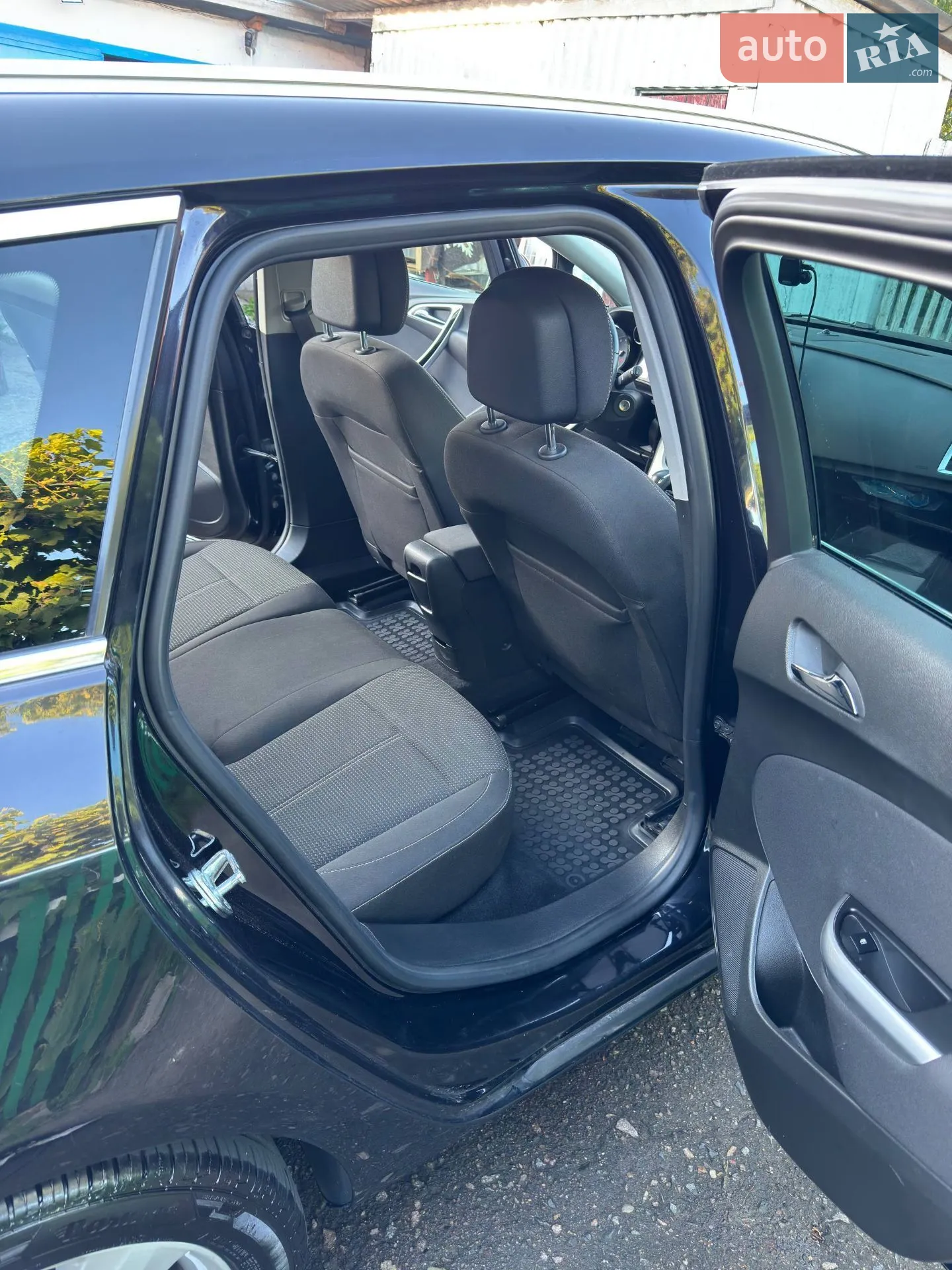 2011 Opel Astra - мініатюра 7