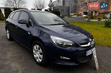 Универсал Opel Astra 2015 в Хмельницком