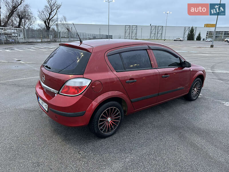 Хэтчбек Opel Astra 2006 в Черновцах фото 5 Хэтчбек Opel Astra 2006 в Черновцах