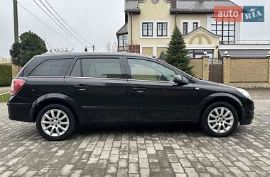 Универсал Opel Astra 2009 в Белой Церкви