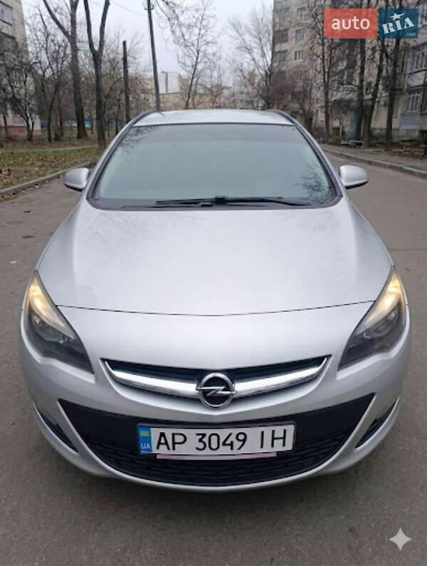 Opel Astra 2013
