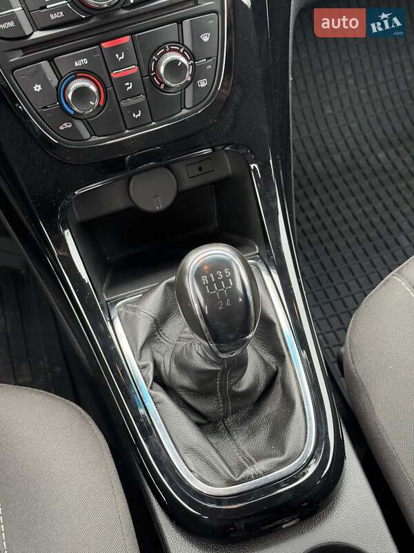 Универсал Opel Astra 2011 в Сумах