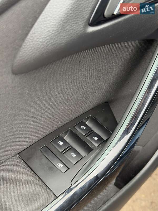 Универсал Opel Astra 2011 в Сумах