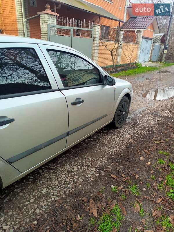 Хэтчбек Opel Astra 2009 в Киеве фото 4 Хэтчбек Opel Astra 2009 в Киеве