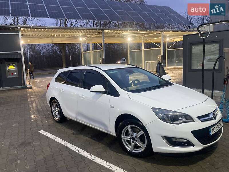 Opel Astra 2013 Opel Astra 2013