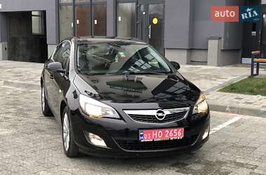 Хетчбек Opel Astra 2011 в Львові