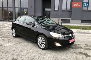 Хетчбек Opel Astra 2011 в Львові