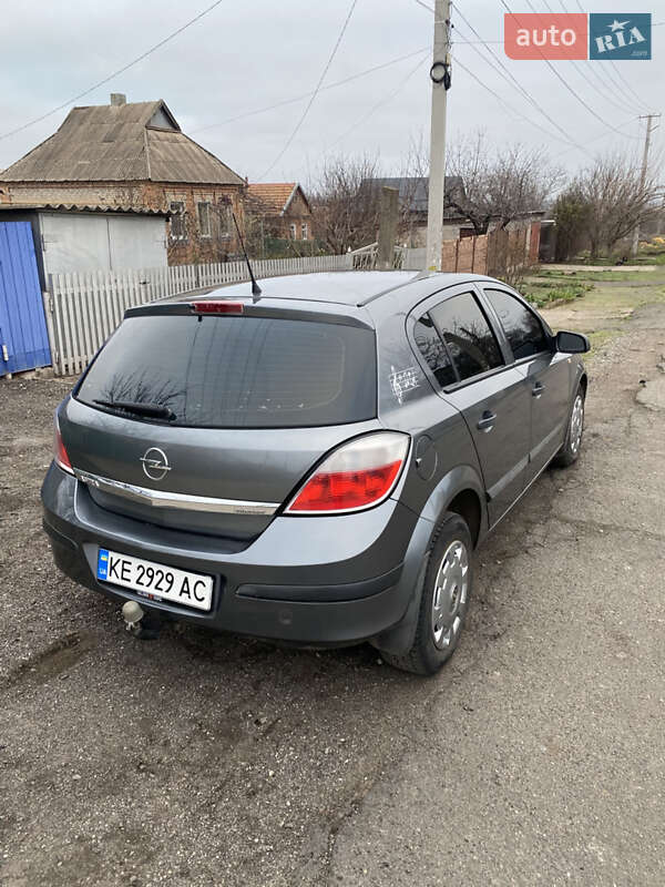 Хэтчбек Opel Astra 2006 в Кривом Роге фото 3 Хэтчбек Opel Astra 2006 в Кривом Роге