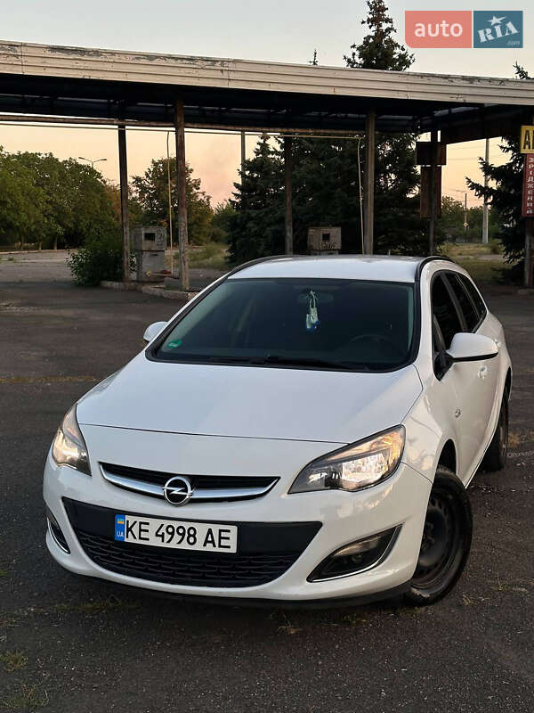 Opel Astra 2012 Opel Astra 2012