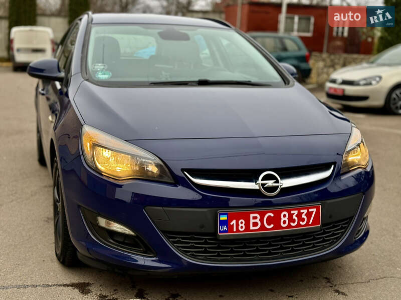 Универсал Opel Astra 2014 в Ровно фото 3 Универсал Opel Astra 2014 в Ровно