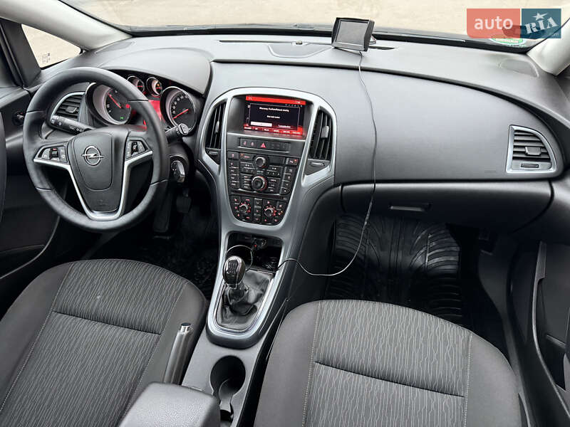 Универсал Opel Astra 2014 в Ровно фото 29 Универсал Opel Astra 2014 в Ровно
