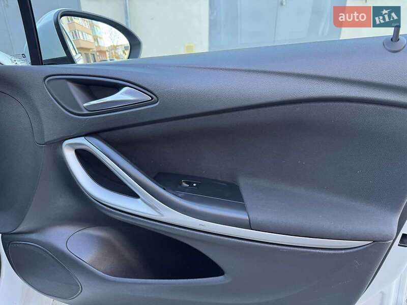 Універсал Opel Astra 2017 в Чорткові фото 13 Універсал Opel Astra 2017 в Чорткові