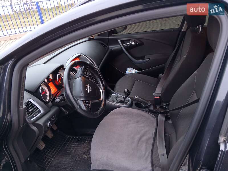 Универсал Opel Astra 2015 в Владимире фото 3 Универсал Opel Astra 2015 в Владимире