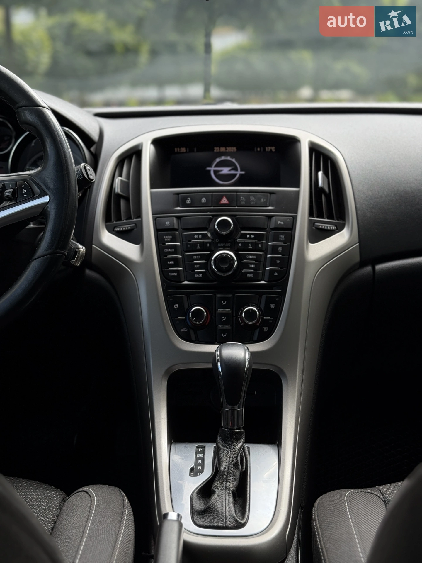 2011 Opel Astra - мініатюра 19