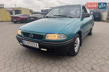 Хэтчбек Opel Astra 1994 в Львове