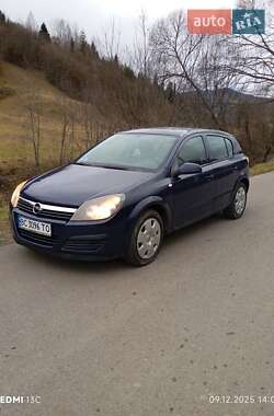 Хэтчбек Opel Astra 2006 в Славском