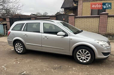 Універсал Opel Astra 2008 в Охтирці