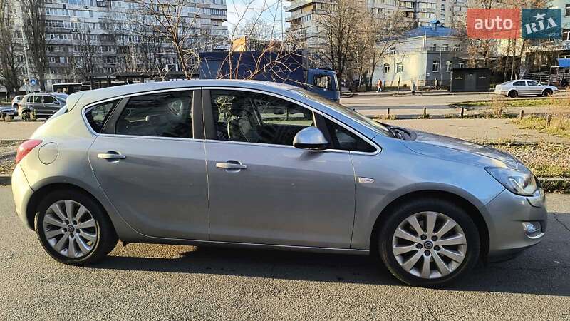 Хэтчбек Opel Astra 2010 в Киеве фото 9 Хэтчбек Opel Astra 2010 в Киеве
