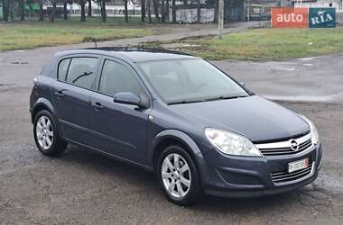 Хэтчбек Opel Astra 2008 в Умани