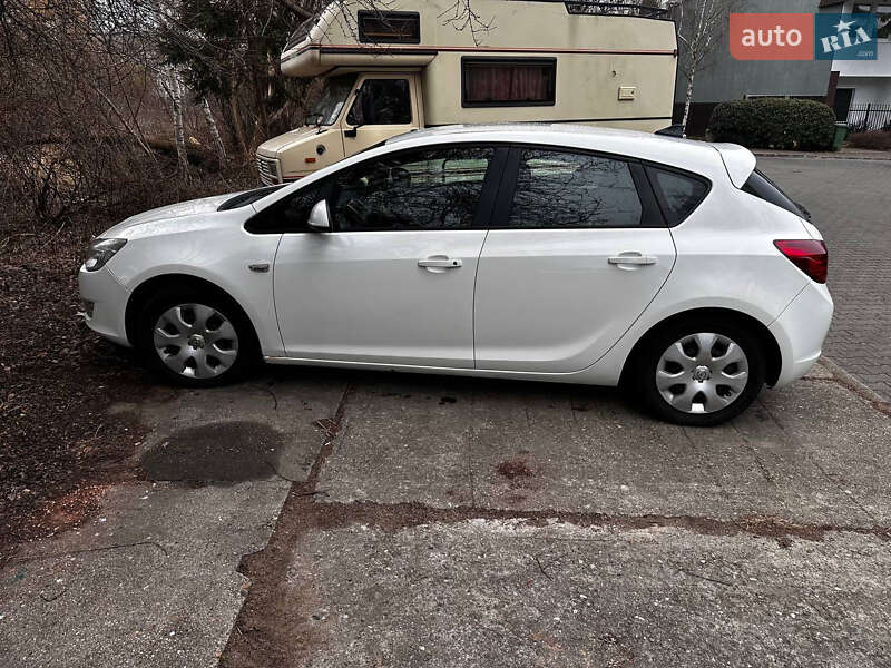 Хэтчбек Opel Astra 2010 в Ковеле