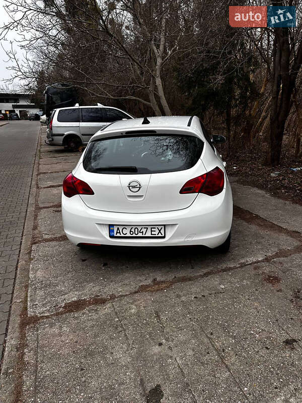 Хэтчбек Opel Astra 2010 в Ковеле