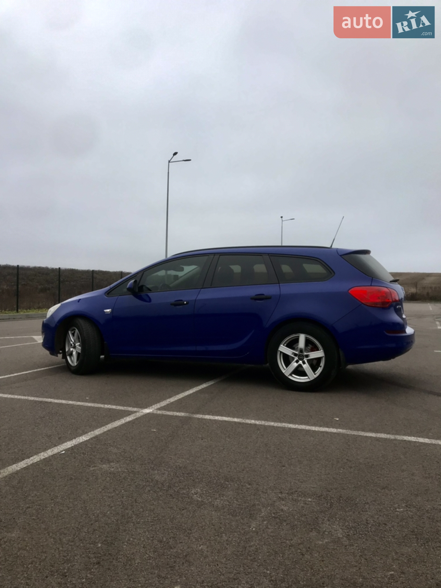 2011 Opel Astra - мініатюра 8