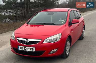 Универсал Opel Astra 2011 в Виннице