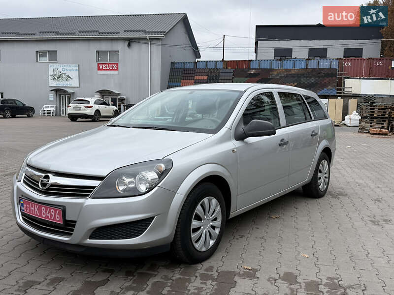 Opel Astra 2010