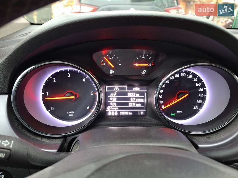 Универсал Opel Astra 2016 в Львове