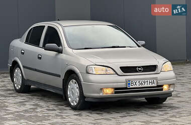 Седан Opel Astra 2008 в Хмельницькому