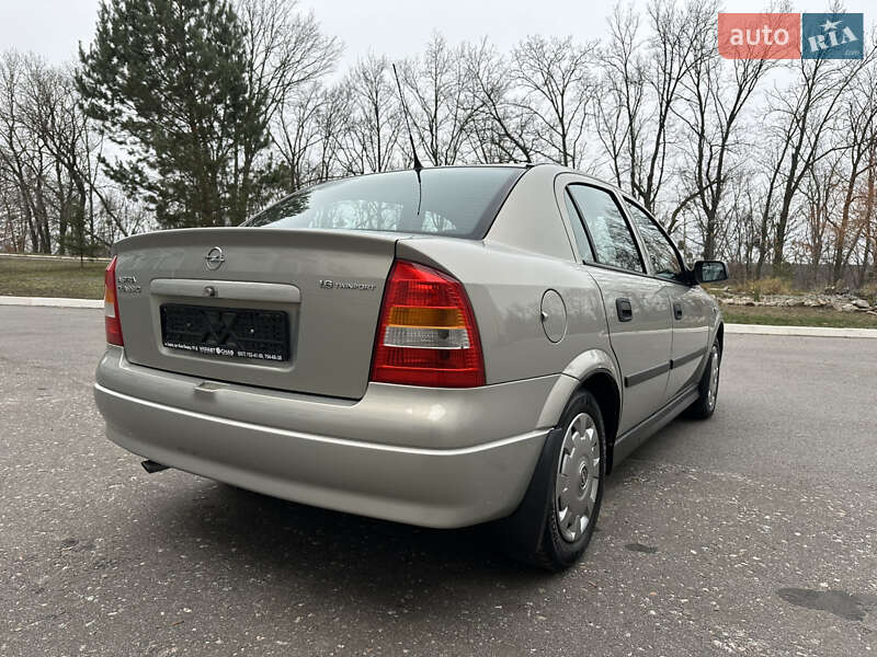 Седан Opel Astra 2008 в Червоному Донце фото 6 Седан Opel Astra 2008 в Червоному Донце