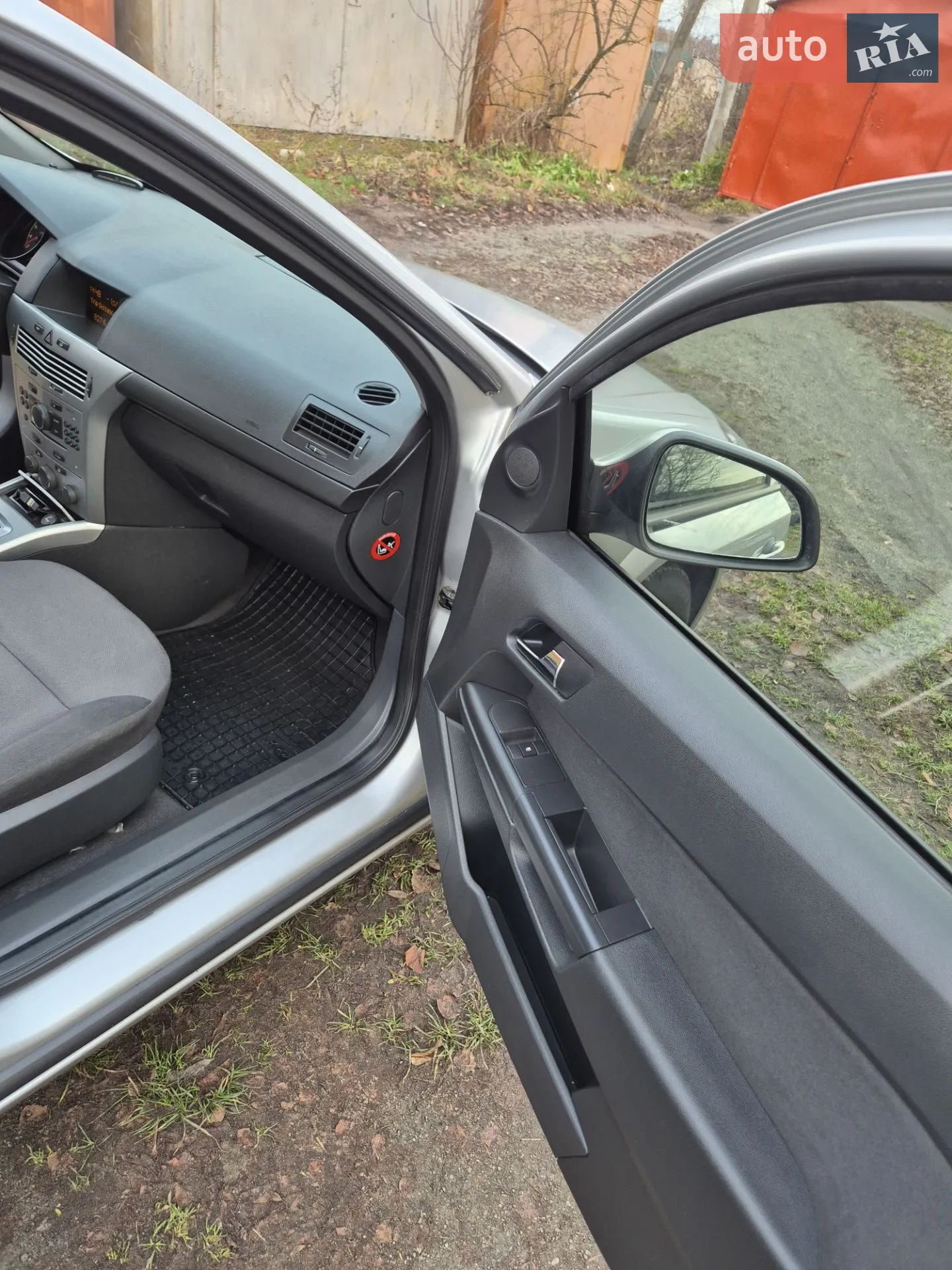 2011 Opel Astra - мініатюра 18