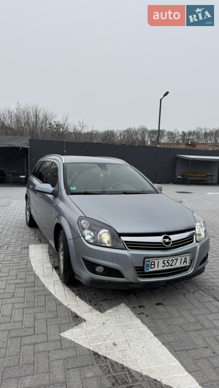 2010 Opel Astra - мініатюра 16