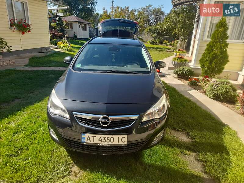 Opel Astra 2012 Opel Astra 2012