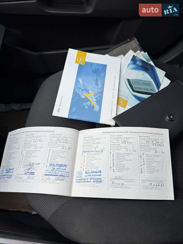 Универсал Opel Astra 2006 в Черновцах