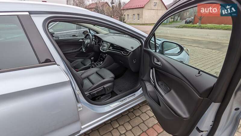 Универсал Opel Astra 2016 в Мукачево