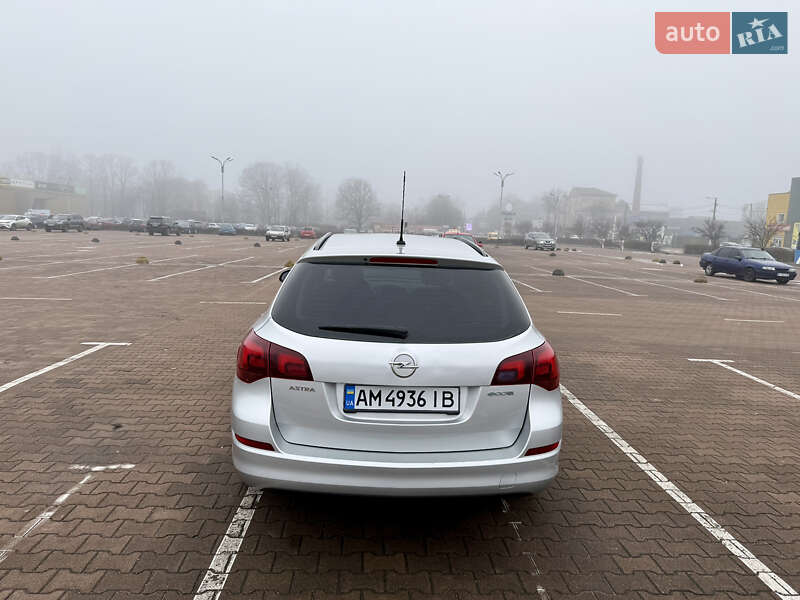 Универсал Opel Astra 2011 в Житомире фото 4 Универсал Opel Astra 2011 в Житомире
