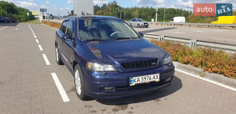 Opel Astra 2000
