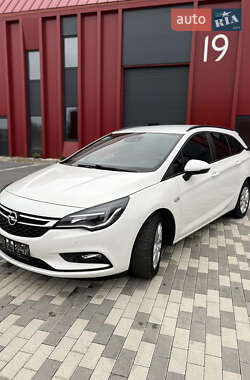 Универсал Opel Astra 2018 в Львове